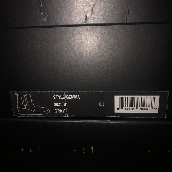 Cecelia New York Gemma Suede Wedge Boots In Gray. NIB. Sz 8.5 & 9 - Picture 8 of 9